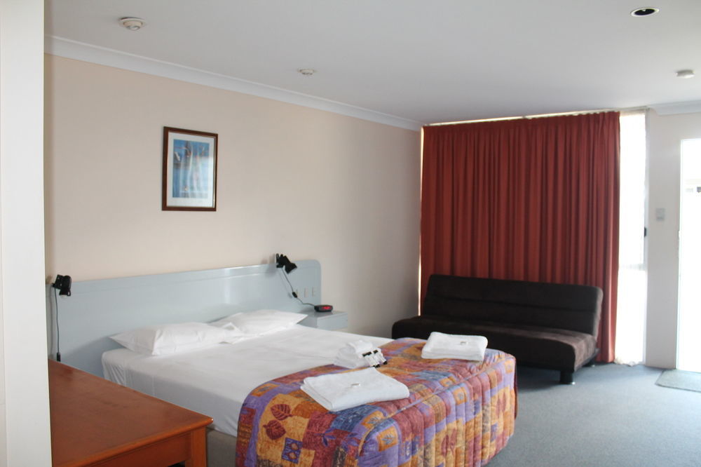 Alexander Motel Warwick Dış mekan fotoğraf