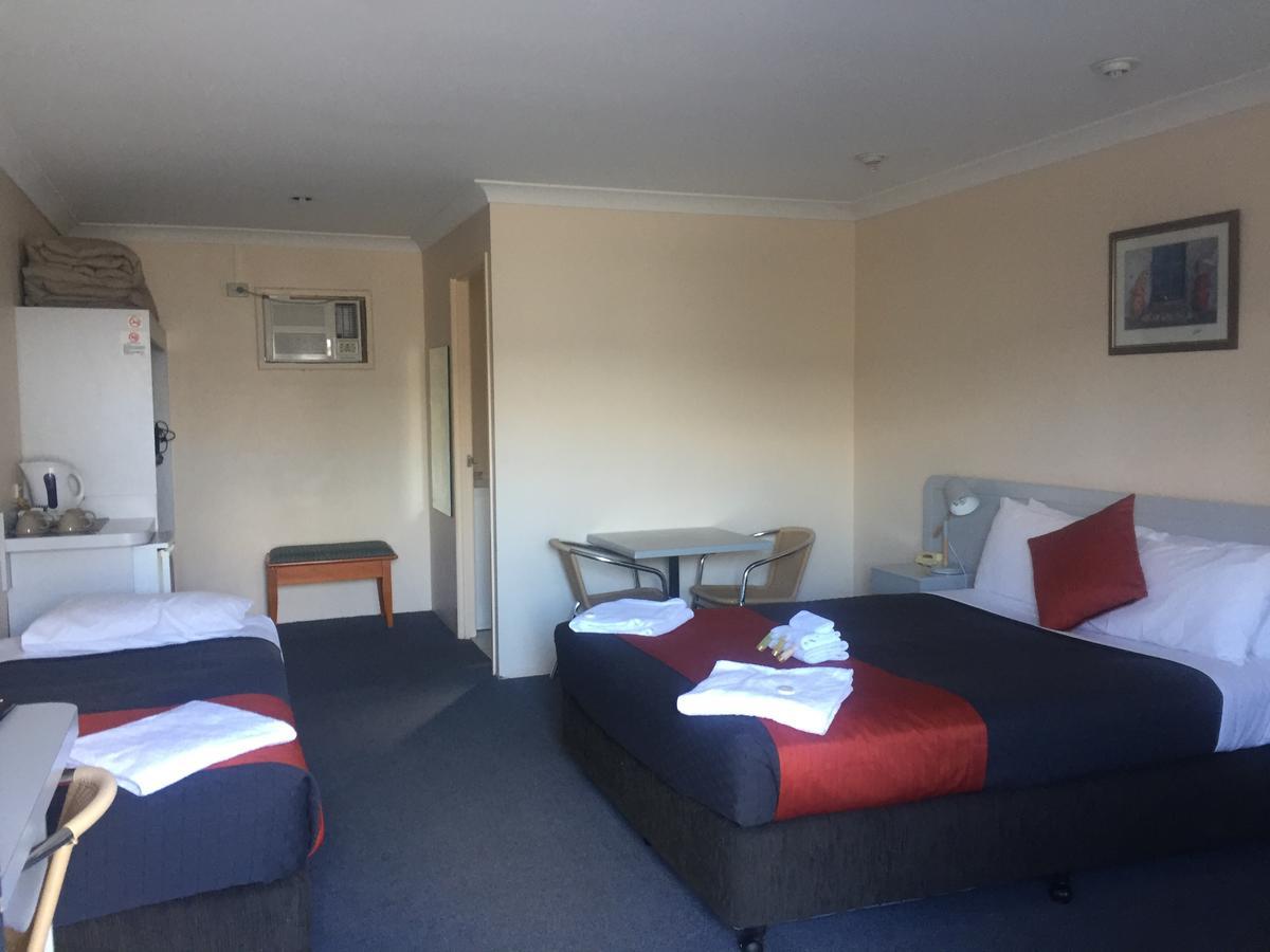 Alexander Motel Warwick Dış mekan fotoğraf