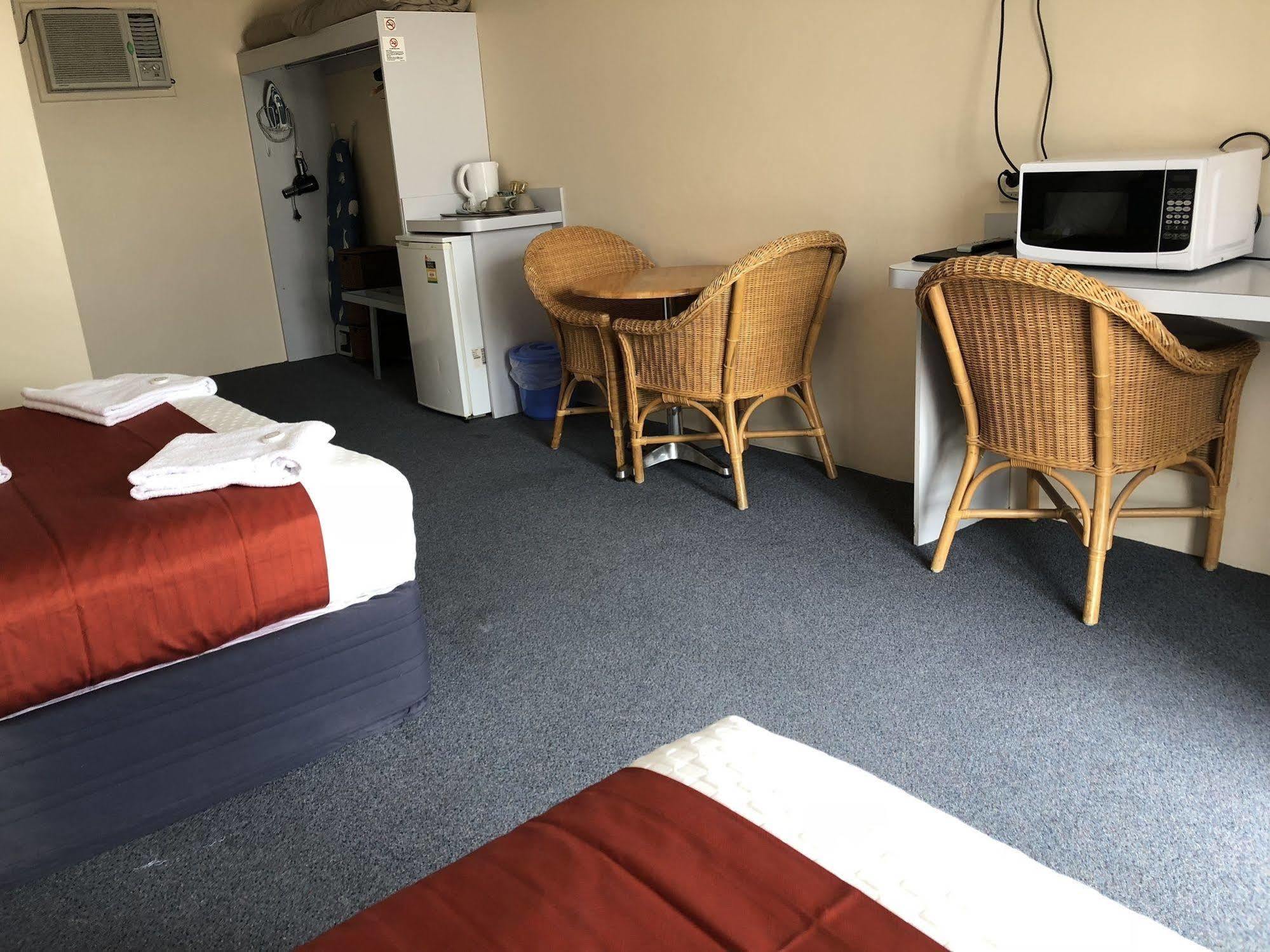 Alexander Motel Warwick Dış mekan fotoğraf