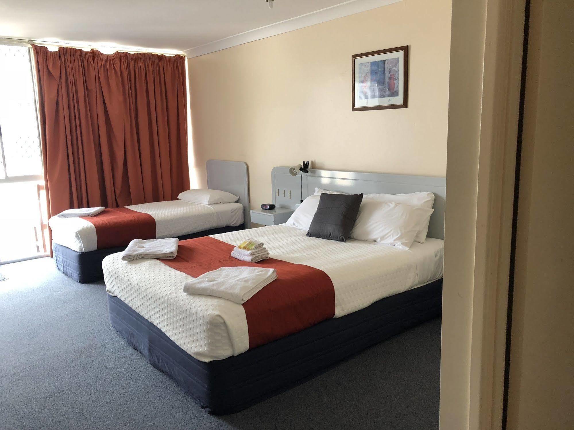 Alexander Motel Warwick Dış mekan fotoğraf